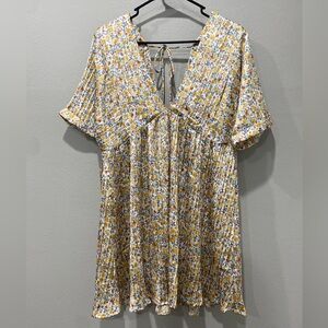Lulus Yellow and White Floral Dress Size M